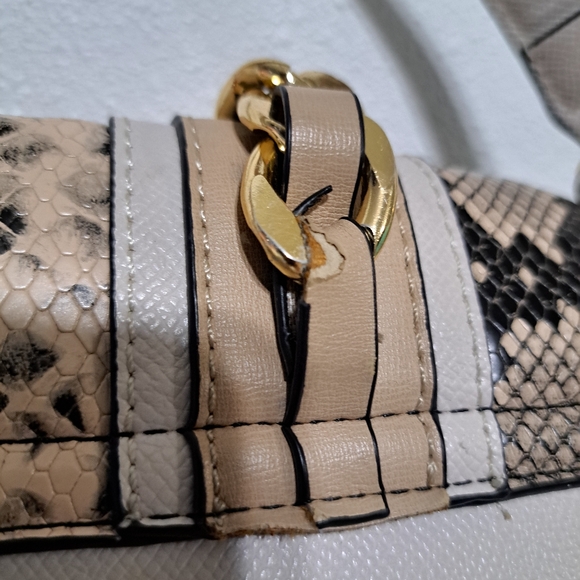 Aldo Handbag Exotic look GUC. - Picture 3 of 4